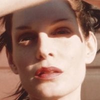 Mikela J. Mikael Desnuda