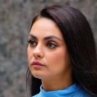 Mila Kunis Desnuda
