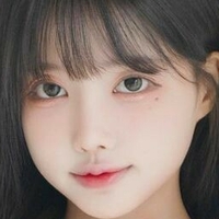 mina8017 Desnuda