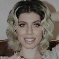minoorita Desnuda