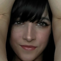 Motzie Desnuda