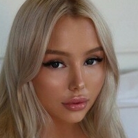 Musatovaak Desnuda