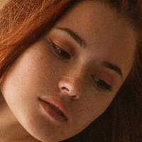Nadi Tretyakova Desnuda