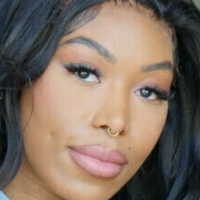 Nadia Jay Desnuda