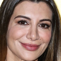 Nasim Pedrad Desnuda