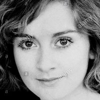 Natalie Ogle Desnuda