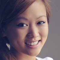 Nathalie  Nguyen Desnuda