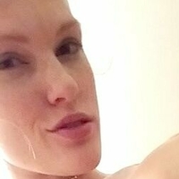 Naughty Ginger Desnuda