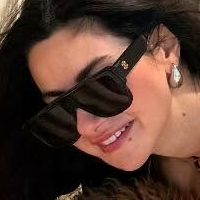 Nesrin Cavadzade Desnuda