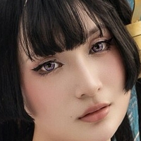 Neyu H Cosplay Desnuda