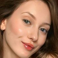 Nicole Fairy Desnuda