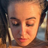 Noah Pink Desnuda
