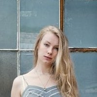 Nora Quest Desnuda
