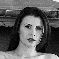 Olga Kaminska Desnuda