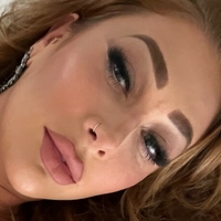 Olivia Kaiser Desnuda