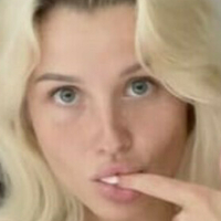 Oliwia Knapek Desnuda