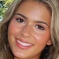 Pariya Carello Desnuda