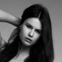 Pauline Moulettes Desnuda