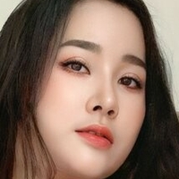 Petmanee Pook Desnuda