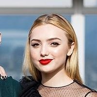 Peyton List Desnuda