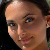 Phoebe Collin Desnuda