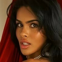 Priscilla Aqilla Desnuda
