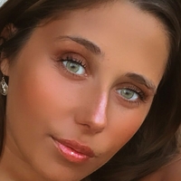 Raphaella Deuringer Desnuda