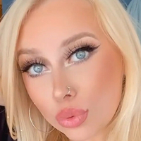 Rhiannon C Desnuda