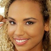 Romy Indy Desnuda