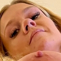 sadieandrews Desnuda