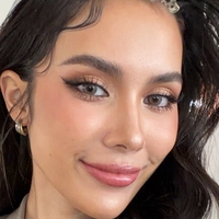 Saffron Maya Snook Desnuda