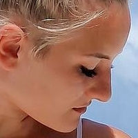 Sanja Ravs Desnuda