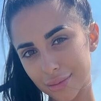 Sara Famurri Desnuda