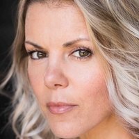 Sarah-Jane Potts Desnuda