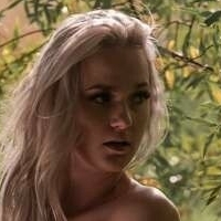Sensual.Lauri Desnuda