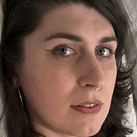 SerafinaFell Desnuda