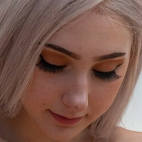 Skyla Vox Desnuda