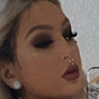 Skylar Vox Desnuda
