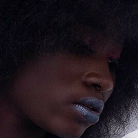 smiley_black_doll Desnuda