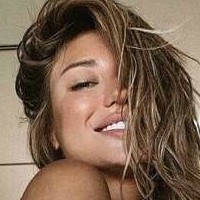 Stefanie Gurzanski Desnuda
