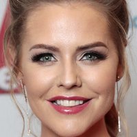 Stephanie Waring Desnuda