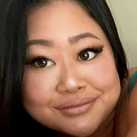 Stephanie Yum Desnuda