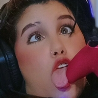 sucubo_69 Desnuda