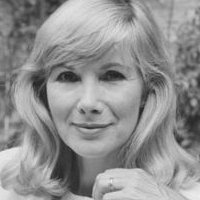 Susan Hampshire Desnuda