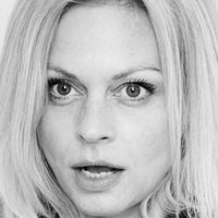 Susanna Simon Desnuda