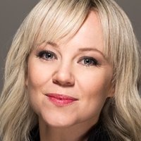 Suzannah McDonald Desnuda