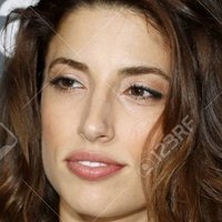Tania Raymonde Desnuda