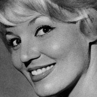 Tania Velia Desnuda