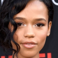 Taylor Russell Desnuda