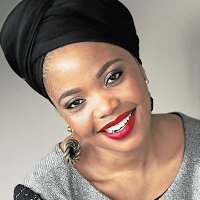 Terry Pheto Desnuda